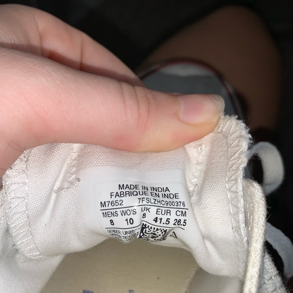 white converse - Picture 6 of 6